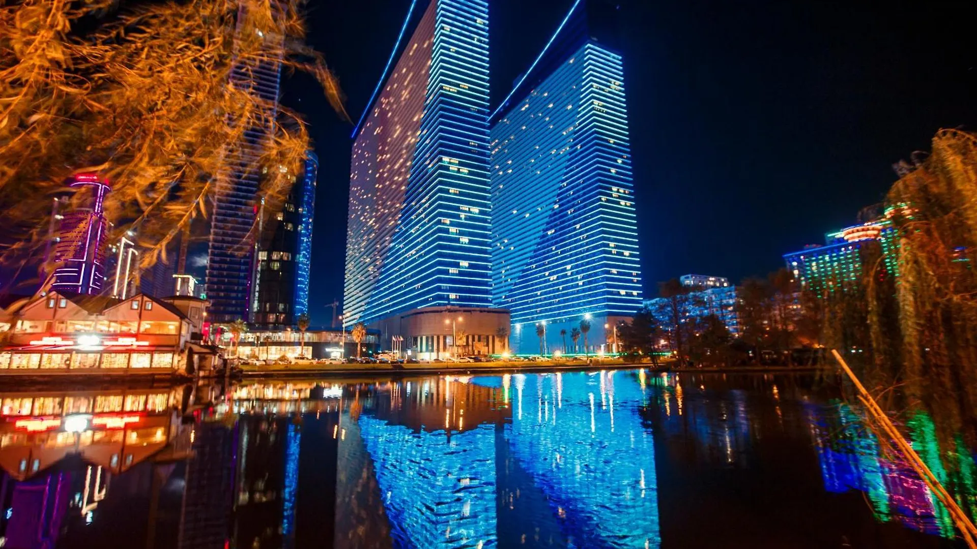 Superior Aparthotel Orbi City Batumi