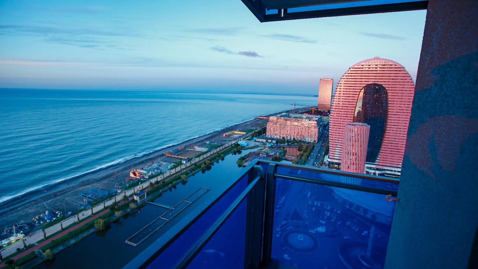 Superior Aparthotel Orbi City Batumi Apartment