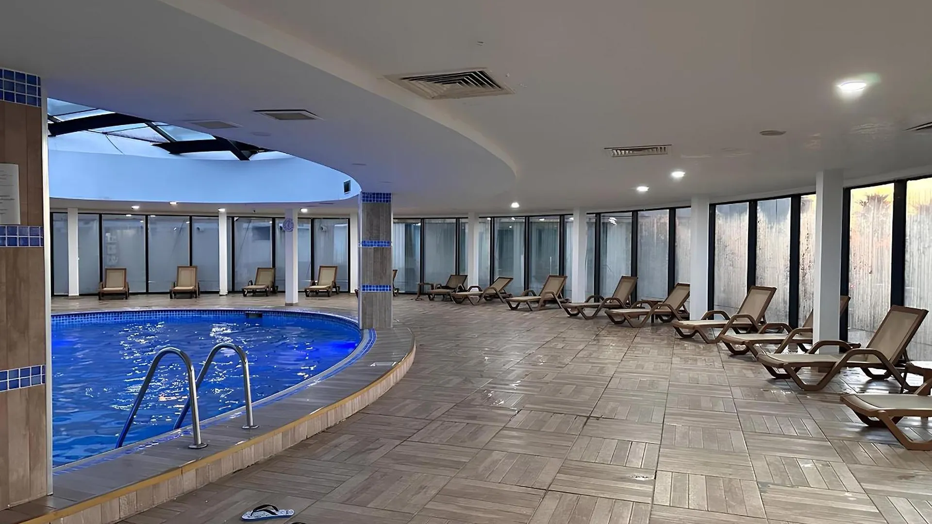 Superior Aparthotel Orbi City Batumi 5*,